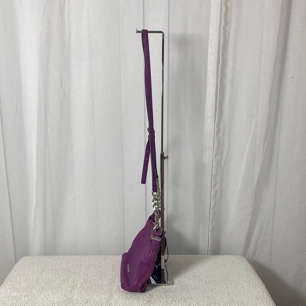 GUC Michael Kors Vibrant Purple Pebbled Leather Crossbody Bag - Picture 6 of 10